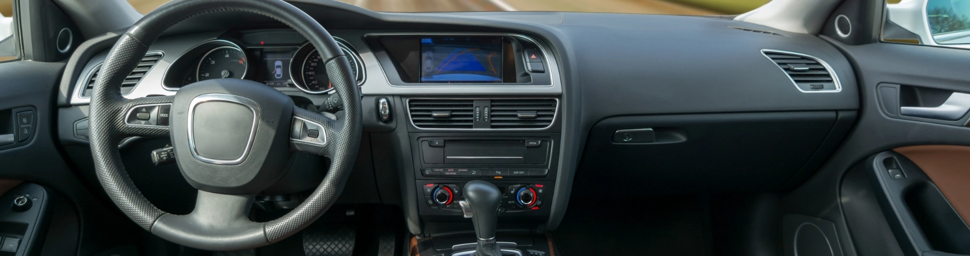 Guziki na kierownicy